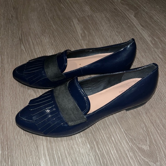 Kate Spade patent leather loafers size 7 1/2 like new - Picture 2 of 4